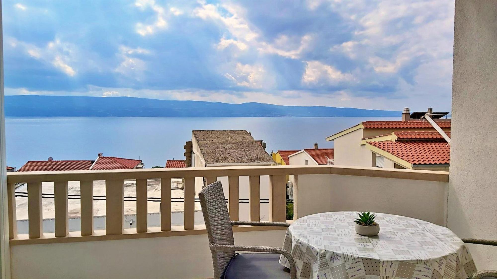 Apartments Nemira Omis Room photo