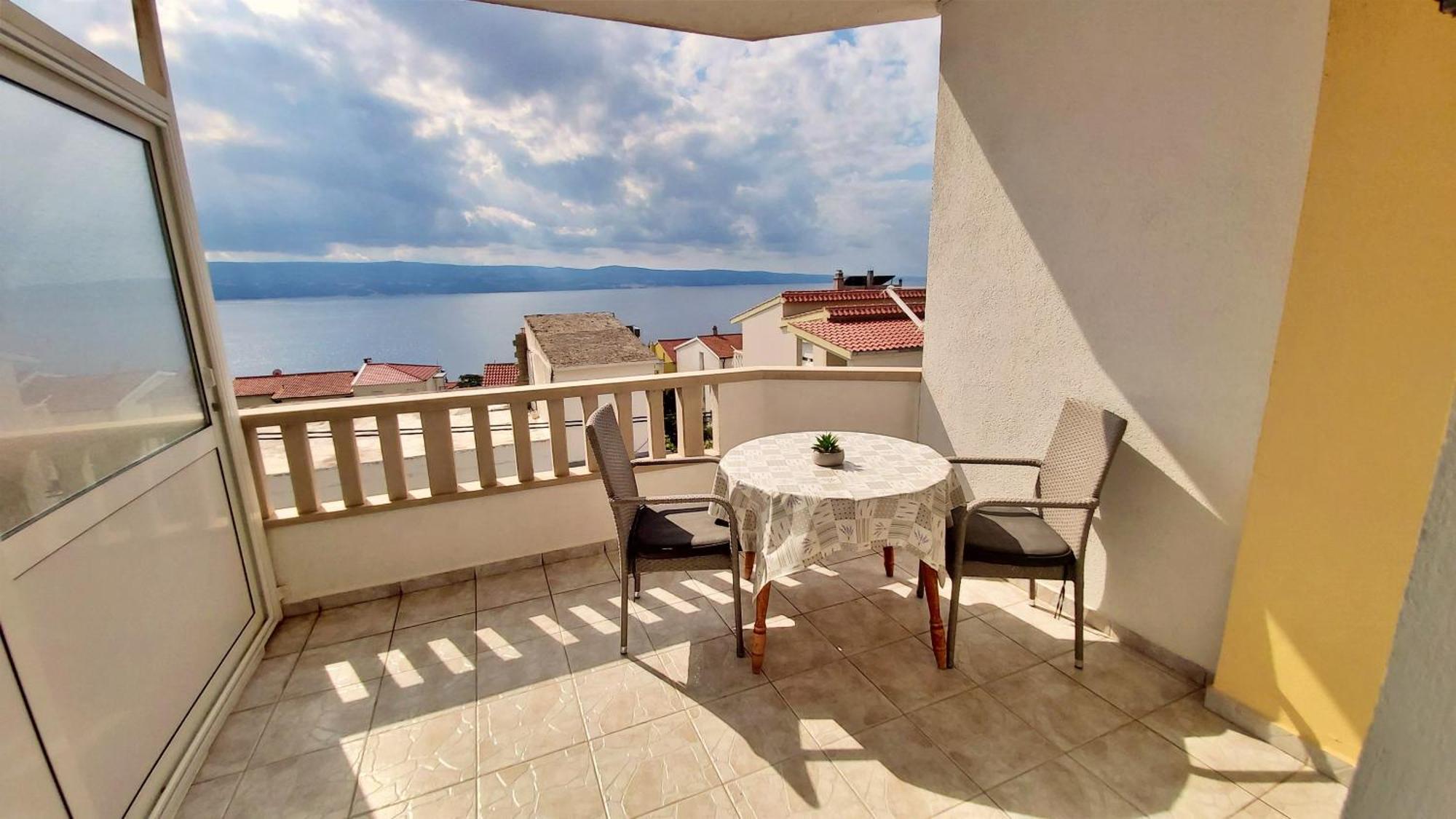 Apartments Nemira Omis Room photo